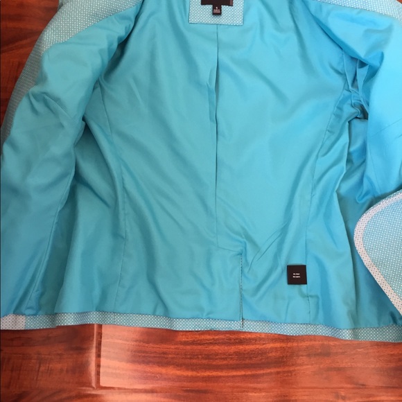 The Limited Blue Jacket - Picture 7 of 9